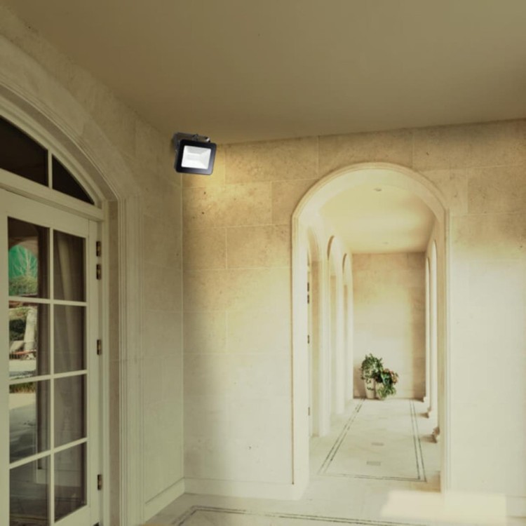 357533 STREET NT18 176 черный Ландшафтный прожектор с датчиком движения IP65 LED 4000K 20W 220-240V